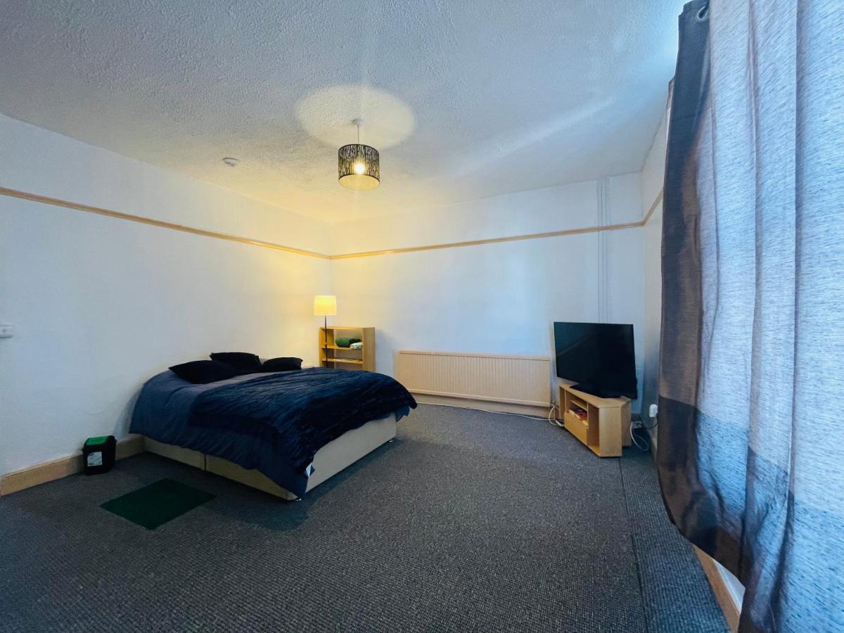 Shous Guest House Emersons Green Dış mekan fotoğraf